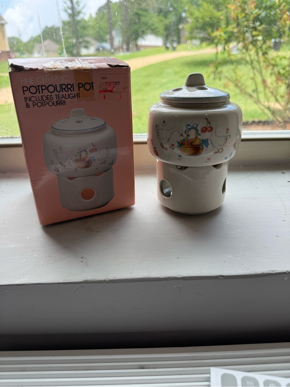 Vintage Potpourri pot